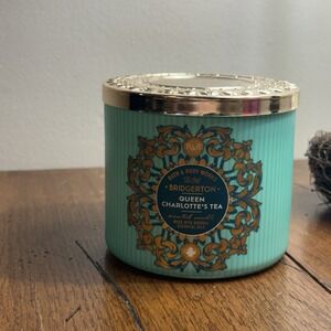 NEW Queen Charlotte's Tea BRIDGERTON 3-Wick Candle 14.5 oz Bath & Body Works